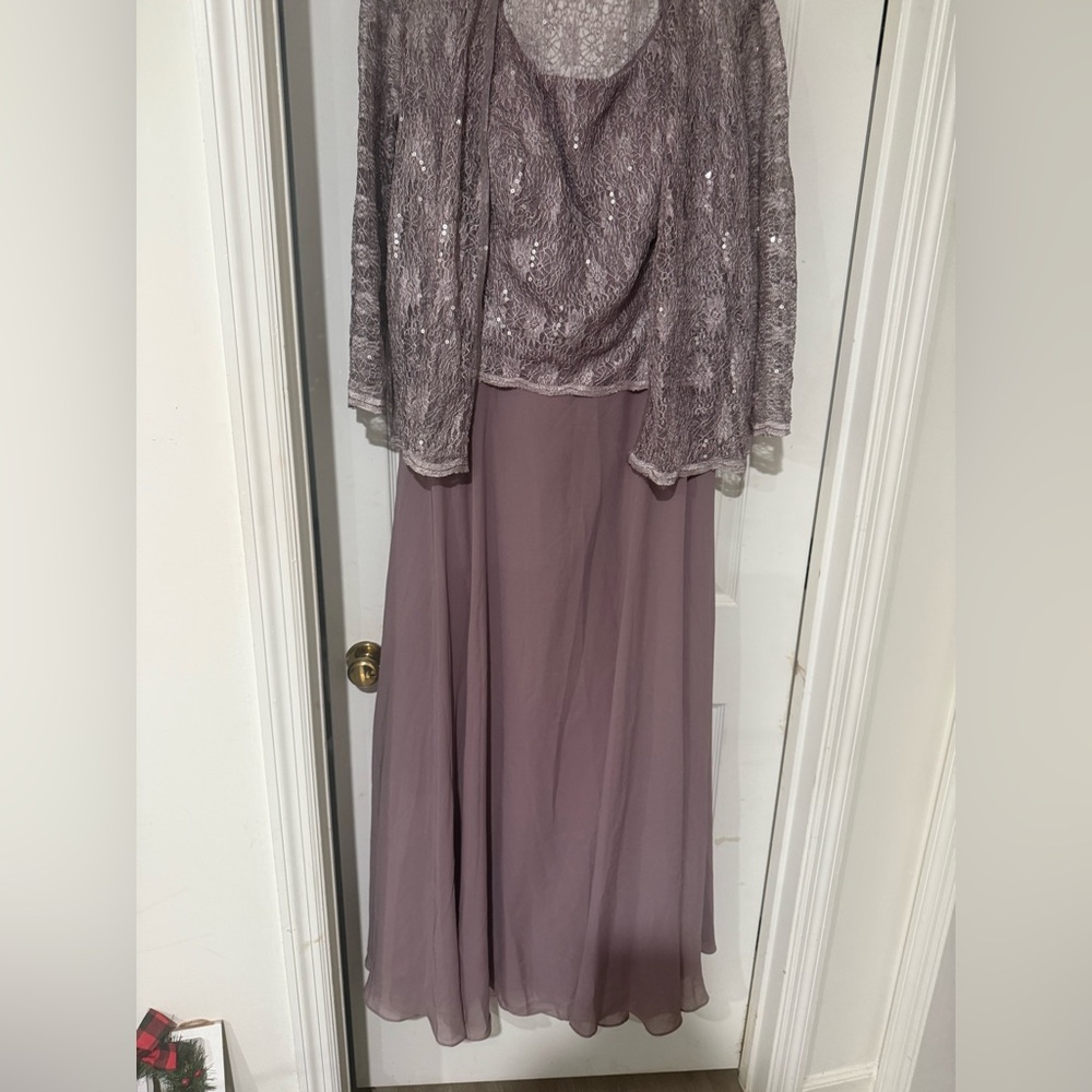Elegant Lavender Evening Gown with Sequined Jacket